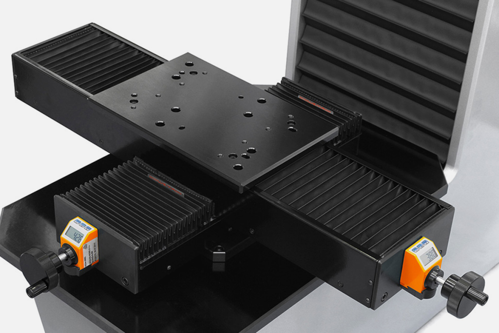 QATM Qness Version E EVO: All work piece sizes and large clamping forces gallery