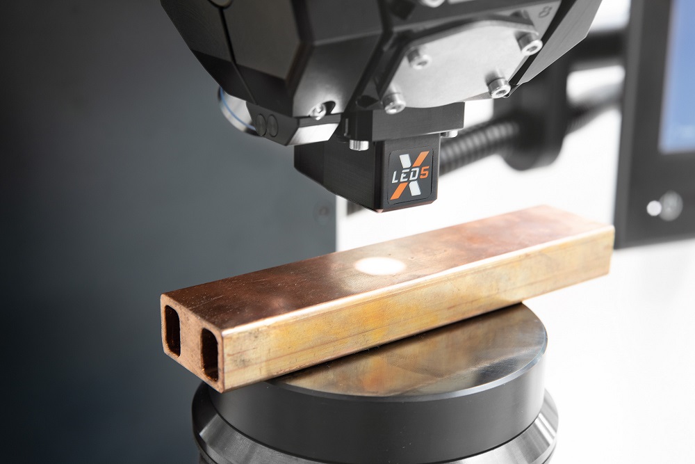 QATM Qness Model CS/C EVO: Ideal for small samples gallery